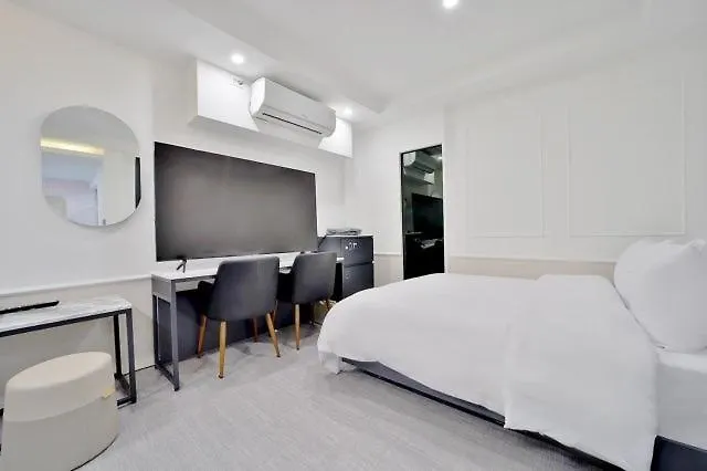 Gangnam Bom Motel