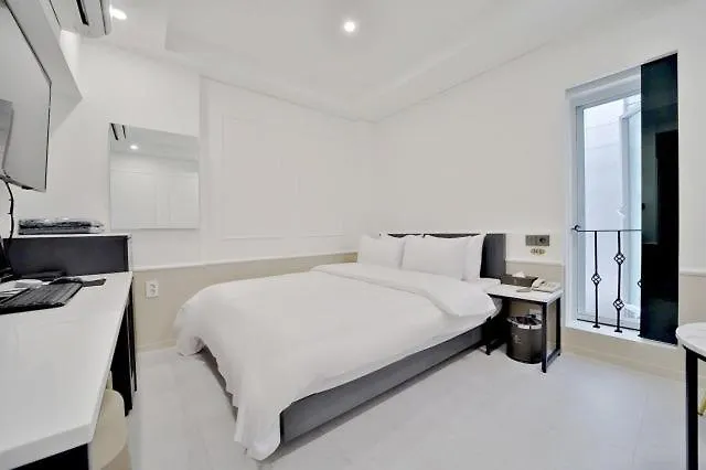 Motel Gangnam Bom *